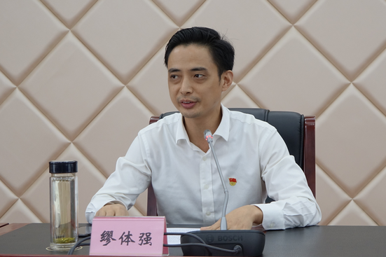 市委宣傳部組織開展“學(xué)習(xí)宣傳近平新時代中國特色社會主義思想系列教育活動”——高投集團專場講座