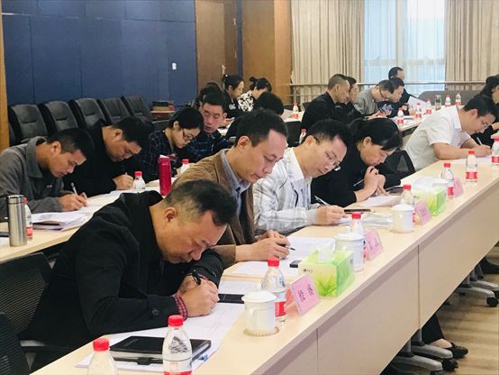 自貢高投集團舉辦安全生產(chǎn)知識培訓班