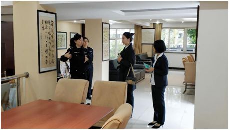 高新城投、工程公司聯(lián)合工會赴高新交警大隊參觀學(xué)習(xí)