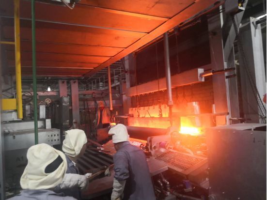 喜報！凱盛（自貢）新能源公司首塊玻璃原片成功下線
